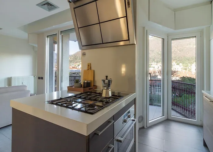 Cathedral View Trilocale Апартаменты Комо